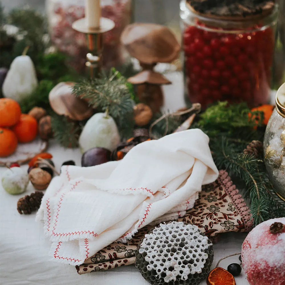 Delicate Branch Napkin Set