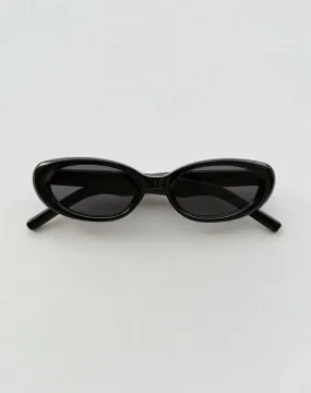 Imbri Oval Sunglasses in Black with Star